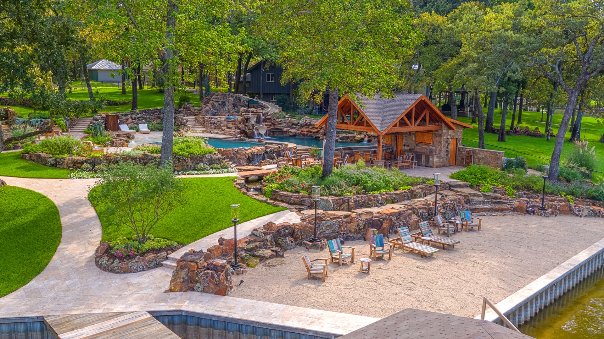 CEDAR CREEK LAKE RETREAT · 8